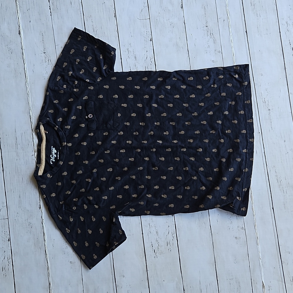Navy Pineapple Dressy‎ Tee Size L 14/16